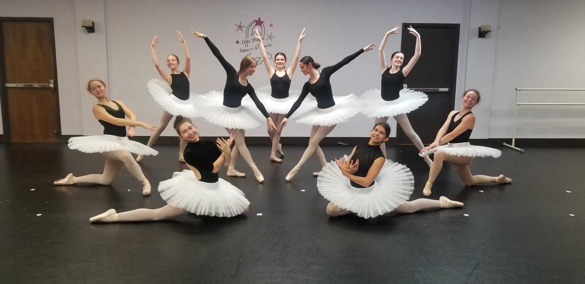 Hip hop kids practicing grooves